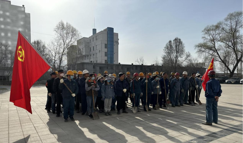 物產(chǎn)工投公司基層黨支部和公司團支部聯(lián)合開展&ldquo;共筑家園 正植有你&rdquo;主題黨日、團日活動