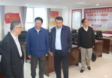 青海省副省長、省國資委黨委書記、主任王黎明，蒞臨省物產(chǎn)集團調(diào)研指導(dǎo)工作