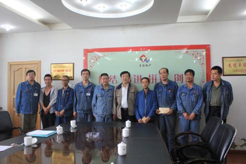 青海物產(chǎn)集團(tuán)黨委開(kāi)展慶祝建黨95周年，走訪(fǎng)慰問(wèn)